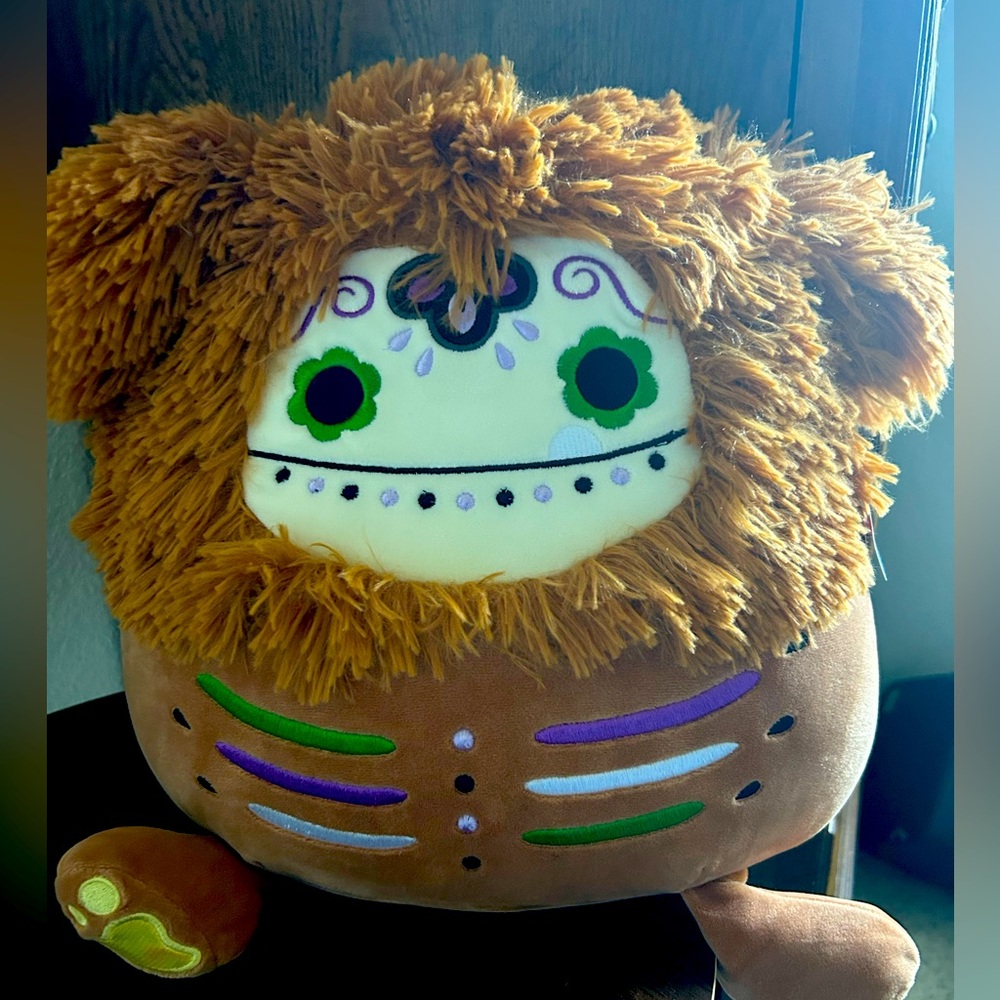 Benny the Bigfoot Dias de Muertos Squishmallow!